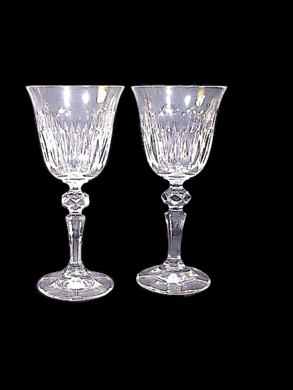 Bohemia Crystal-Crystalex BOC 28 Set of 2 Wine Glasses 6.5"h x 3.125"w 6oz EUC